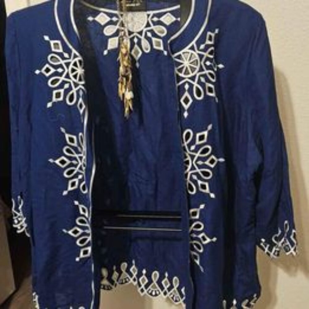 Bob Makcie Top